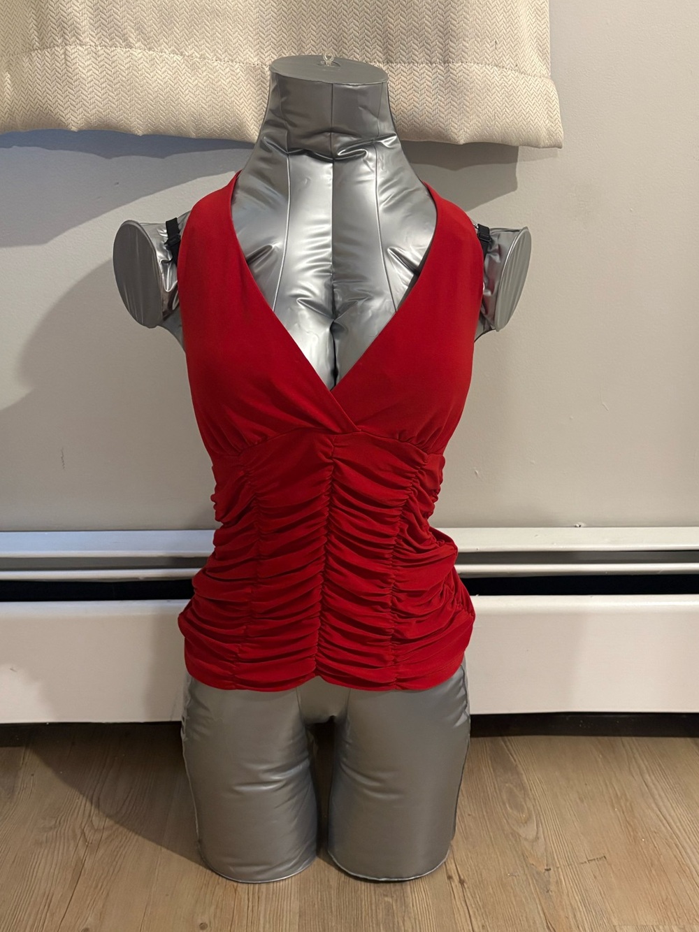 Suzy Shier Red V-Neck Ruched Camisole